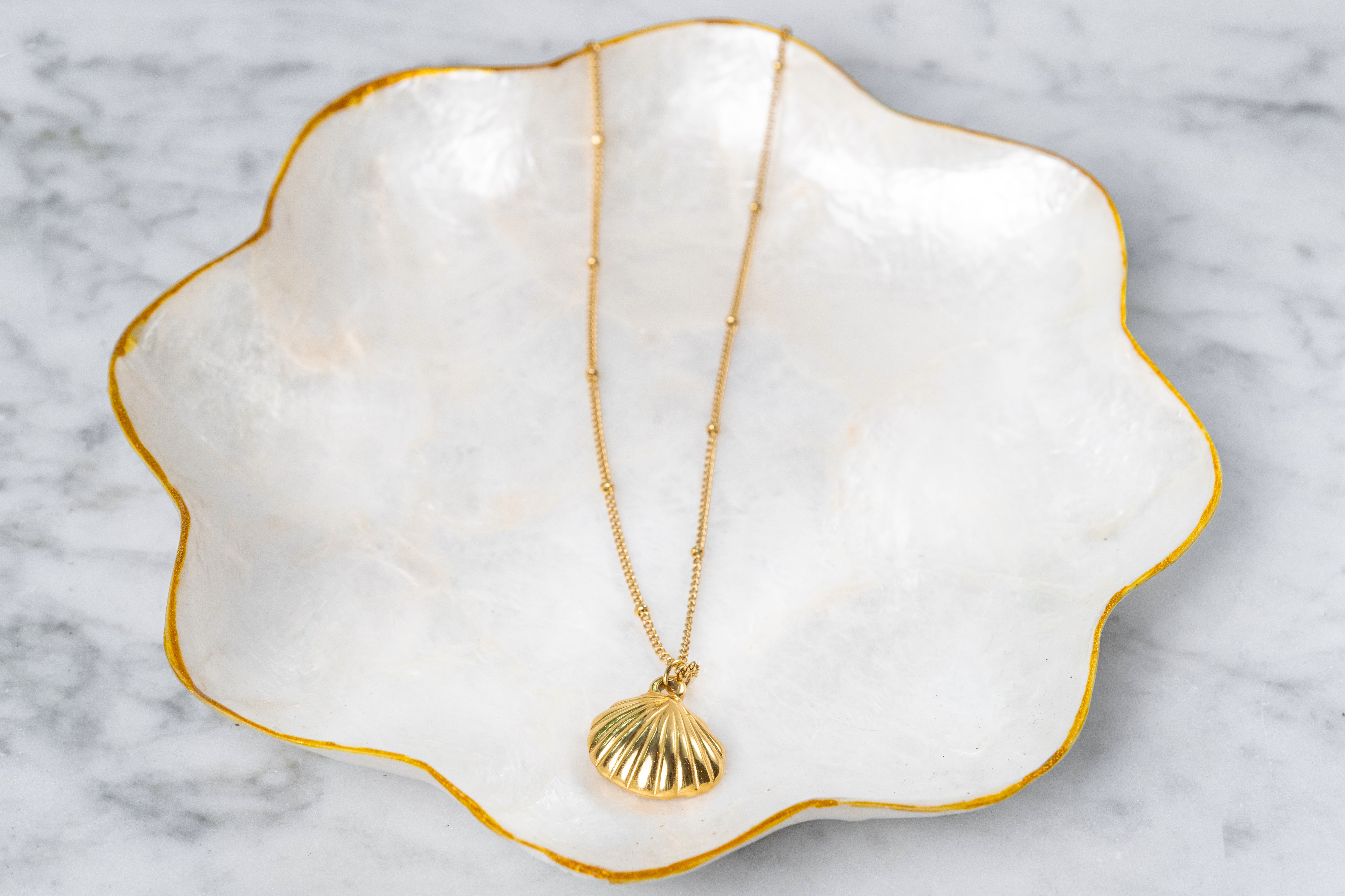 Shell Shape Pendant Necklace 18k Gold Plated Necklace