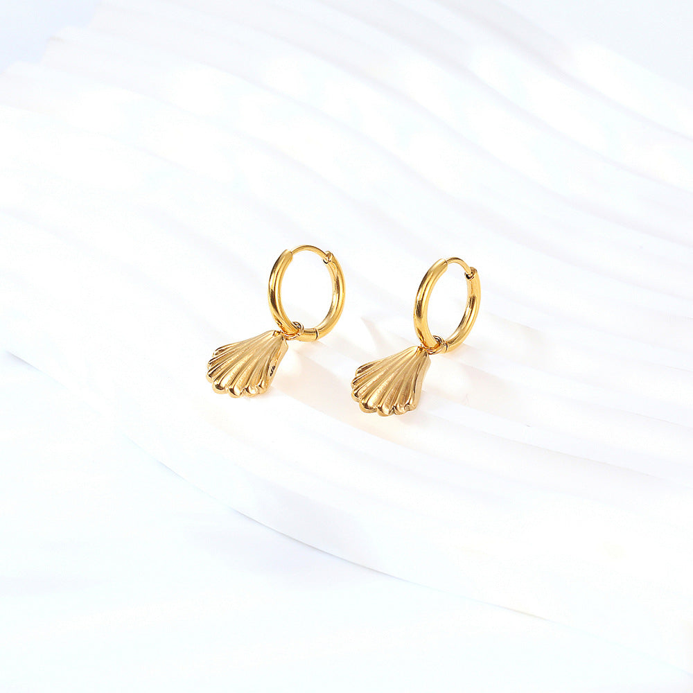 Small Gold Shells Dangle Earring